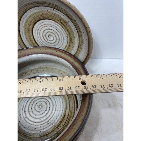 Hobbiest Covered Pottery Dish  6" wide 3" high 5" to top of cover when on Brown/ - Picture 10 of 10